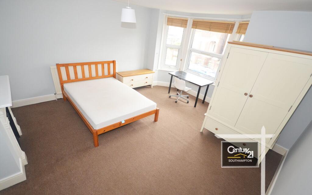 4 bed Semi Detached for rent in Southampton. From Century21 Southampton - Southampton 4 bed Semi Detached for rent in Southampton. From Century21 Southampton - Southampton
