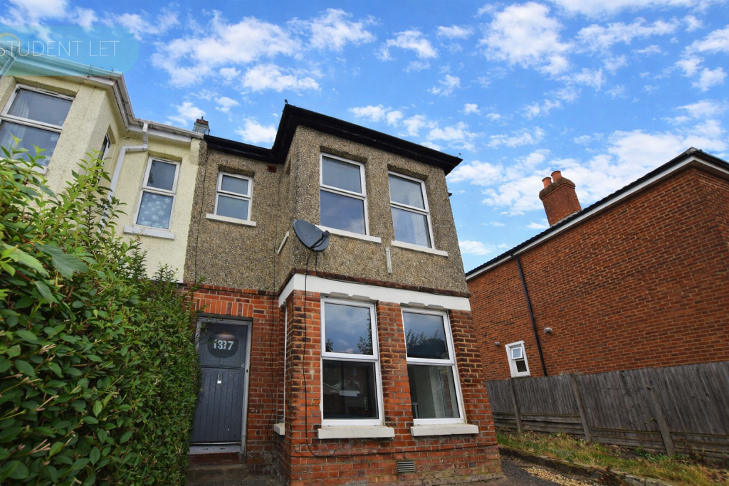 6 bed Semi Detached for rent in Southampton. From Century21 Southampton - Southampton