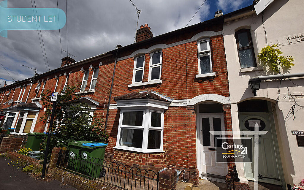 4 bed Mid Terraced House for rent in Southampton. From Century21 Southampton - Southampton