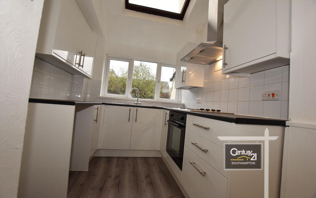 2 bed 1st Floor Flat for rent in Southampton. From Century21 Southampton - Southampton