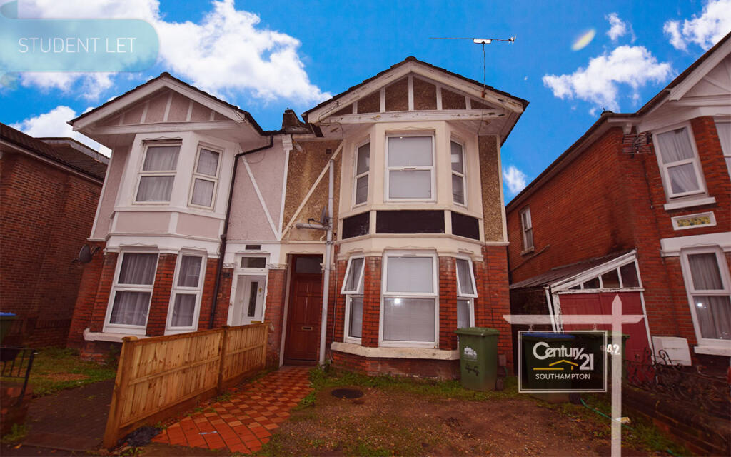 5 bed Semi Detached for rent in Southampton. From Century21 Southampton - Southampton