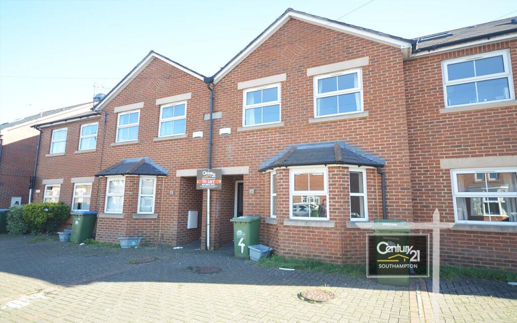 5 bed Mid Terraced House for rent in Southampton. From Century21 Southampton - Southampton