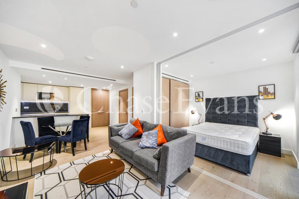 4 bed 1st Floor Flat for rent in London. From Chase Evans - City & Aldgate