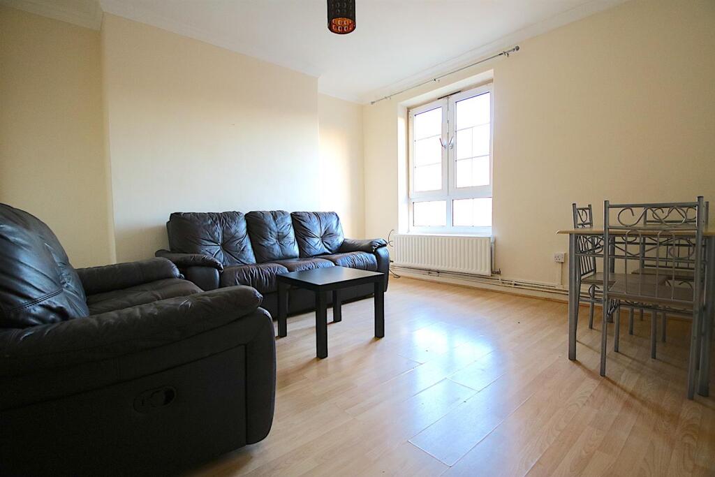 3 bed 1st Floor Flat for rent in London. From CITY REALTOR LIMITED - London