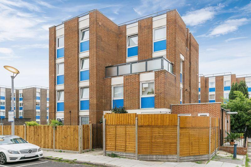 4 bed 1st Floor Flat for rent in London. From CITY REALTOR LIMITED - London