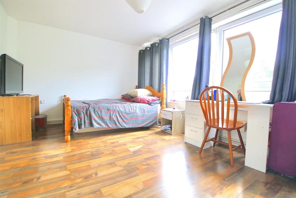 4 bed 1st Floor Flat for rent in Bow. From CITY REALTOR LIMITED - London