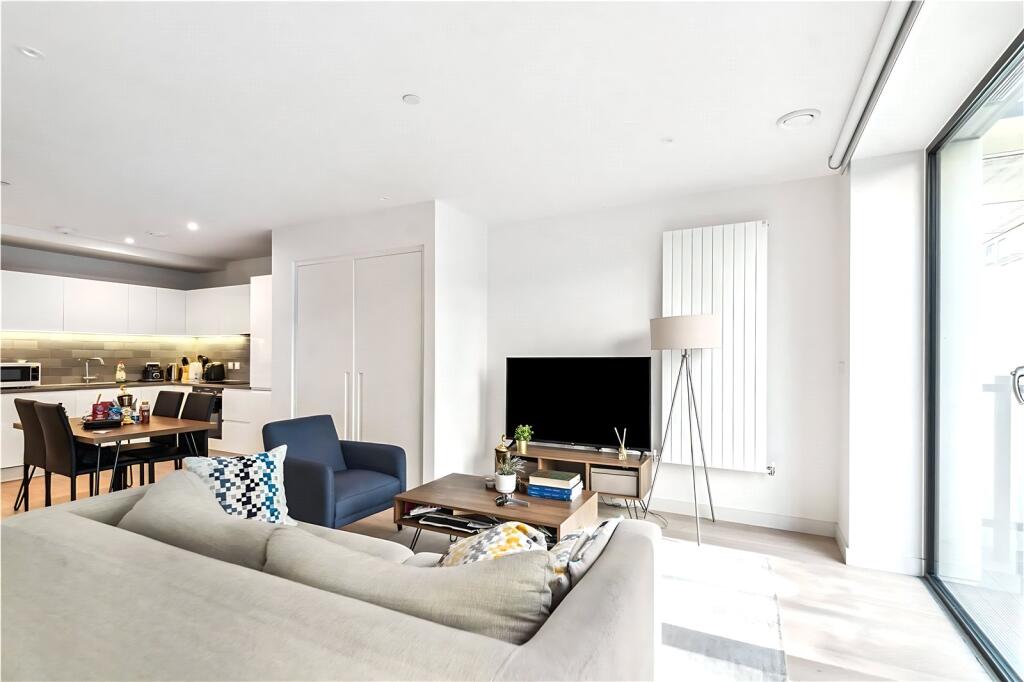 4 bed Apartment for rent in London. From Claremont Estates - London
