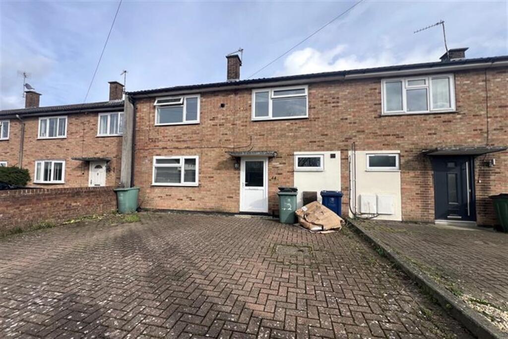 4 bed Mid Terraced House for rent in Oxford. From College & County ltd - Oxford