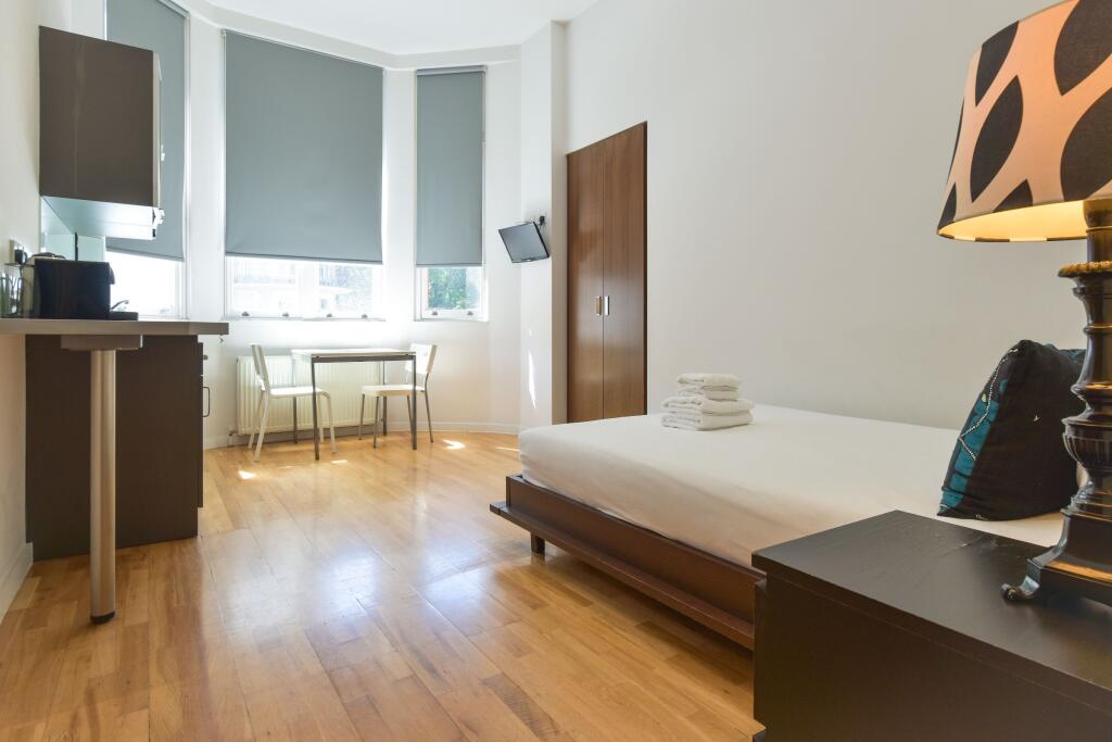 4 bed Apartment for rent in Kensington. From Concept Studio Apartments - London