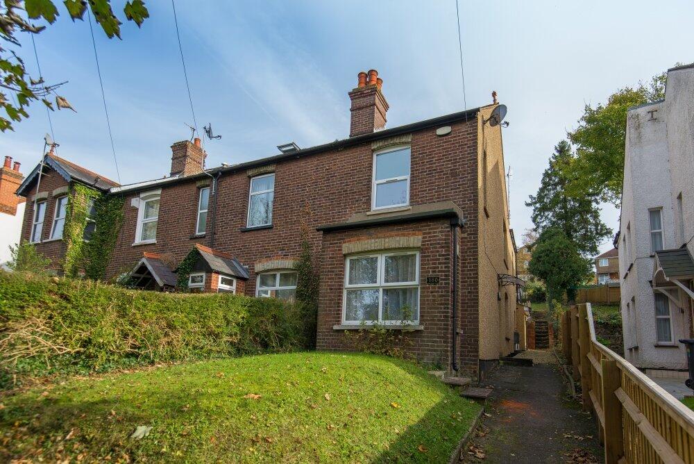 4 bed Semi Detached for rent in Downley. From Chiltern Hills - High Wycombe