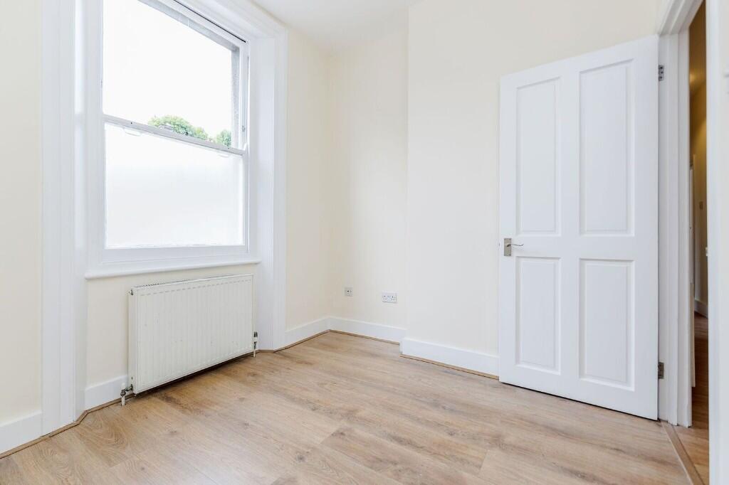 3 bed Flat Share for rent in Bermondsey. From Cubix Estate Agents - London