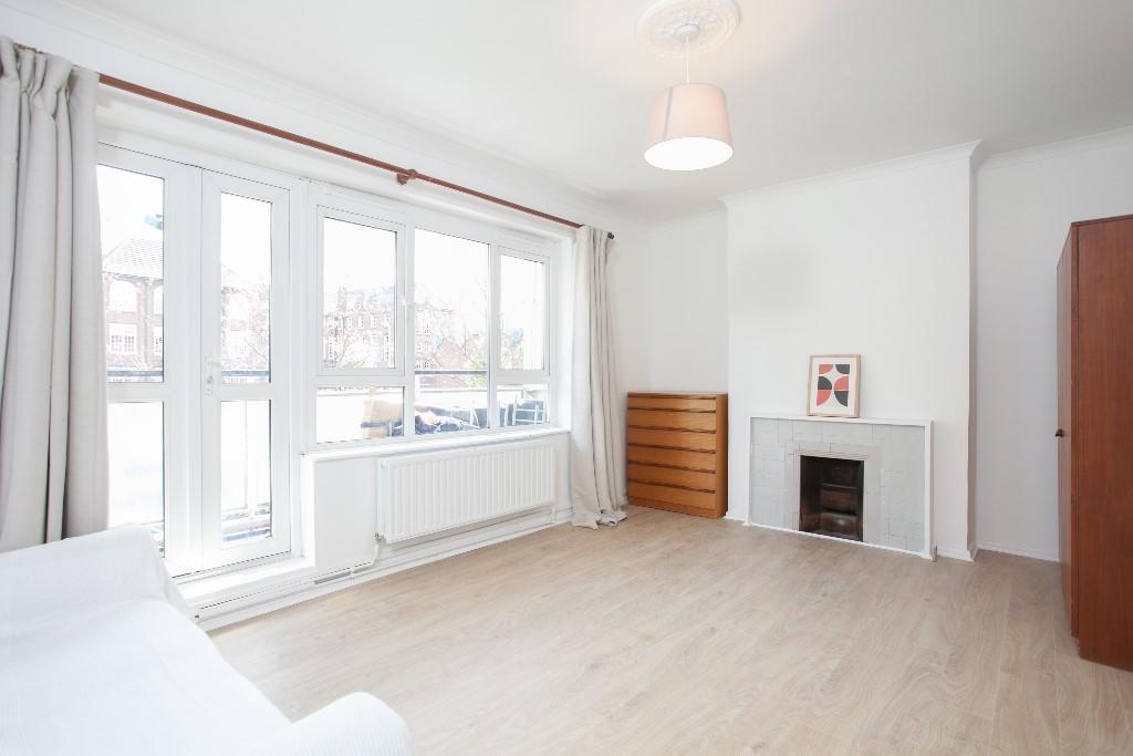 3 bed 1st Floor Flat for rent in Stepney. From Cubix Estate Agents - London