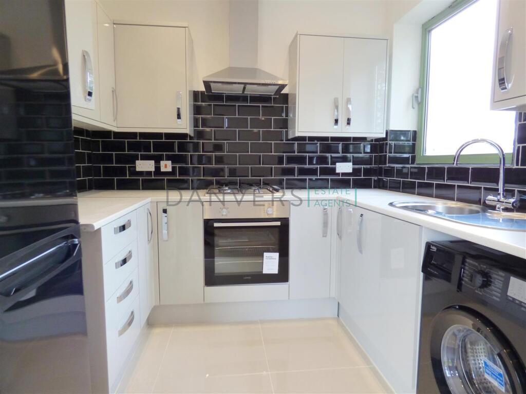 2 bed Apartment for rent in Stoughton. From Danvers Estate Agents - Leicester 2 bed Apartment for rent in Stoughton. From Danvers Estate Agents - Leicester