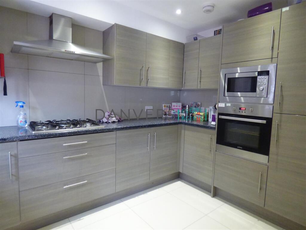 4 bed Detached for rent in Leicester. From Danvers Estate Agents - Leicester