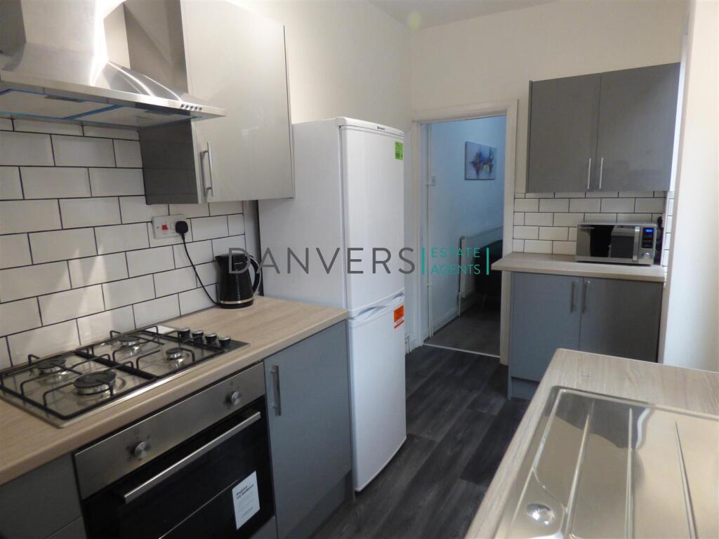2 bed Mid Terraced House for rent in Leicester Forest East. From Danvers Estate Agents - Leicester 2 bed Mid Terraced House for rent in Leicester Forest East. From Danvers Estate Agents - Leicester
