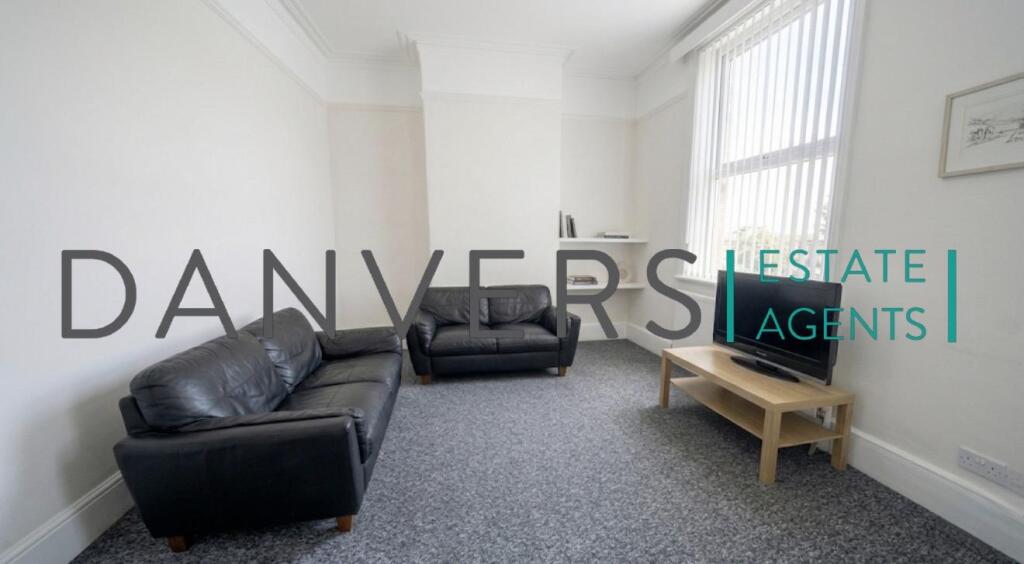 4 bed Mid Terraced House for rent in Leicester. From Danvers Estate Agents - Leicester