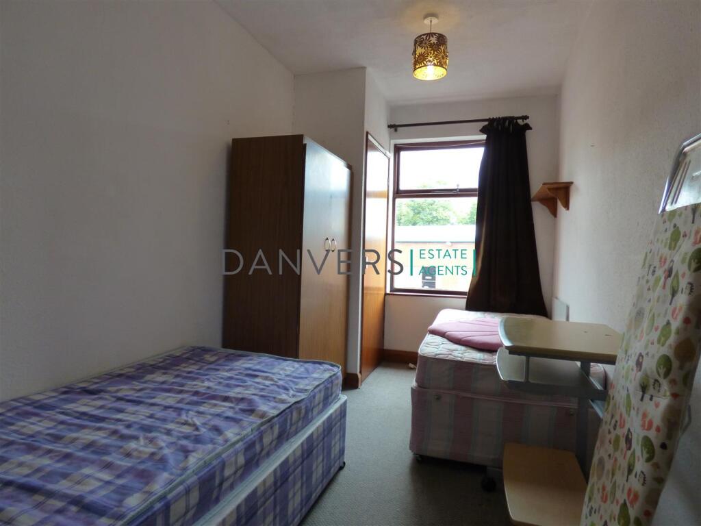 2 bed Mid Terraced House for rent in Leicester. From Danvers Estate Agents - Leicester