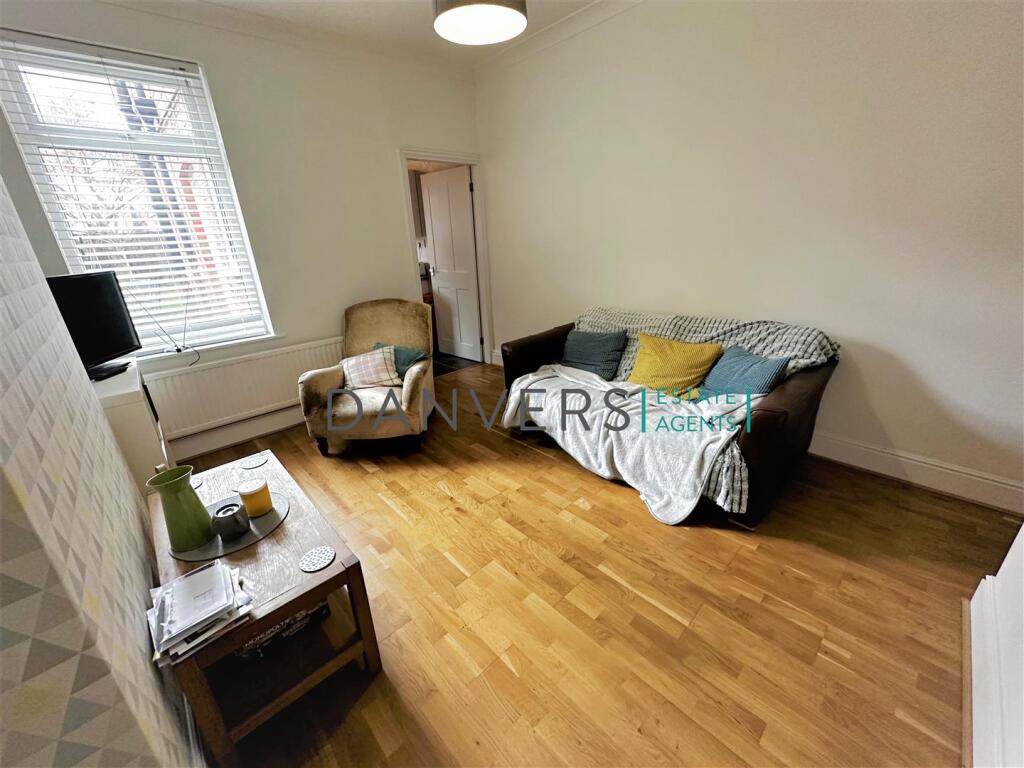 3 bed Mid Terraced House for rent in Leicester. From Danvers Estate Agents - Leicester