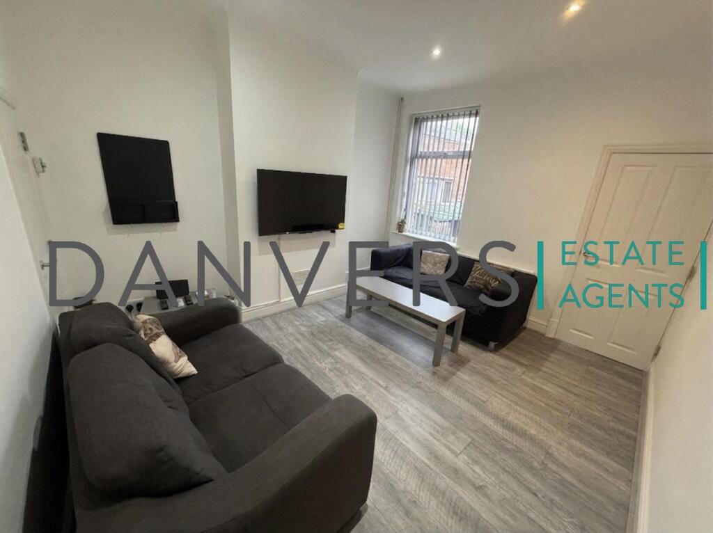4 bed Mid Terraced House for rent in Stoughton. From Danvers Estate Agents - Leicester 4 bed Mid Terraced House for rent in Stoughton. From Danvers Estate Agents - Leicester