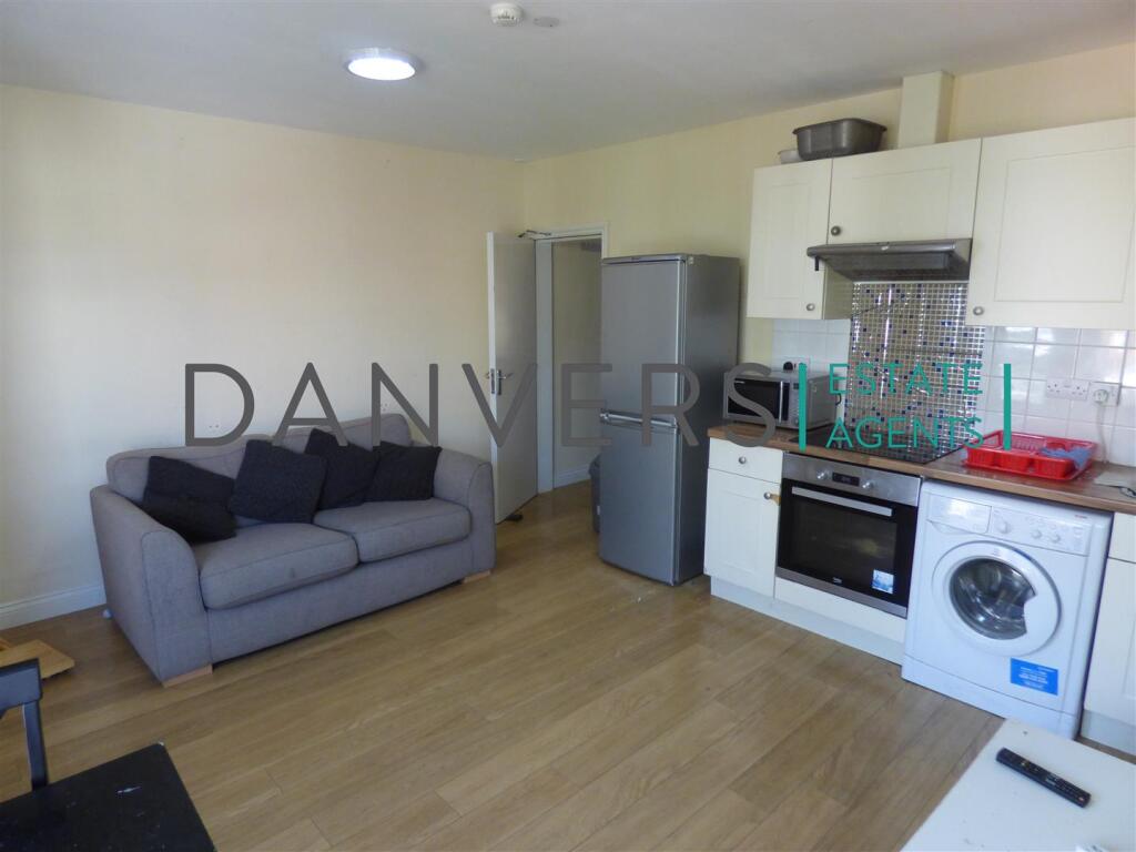 2 bed House (unspecified) for rent in Leicester. From Danvers Estate Agents - Leicester