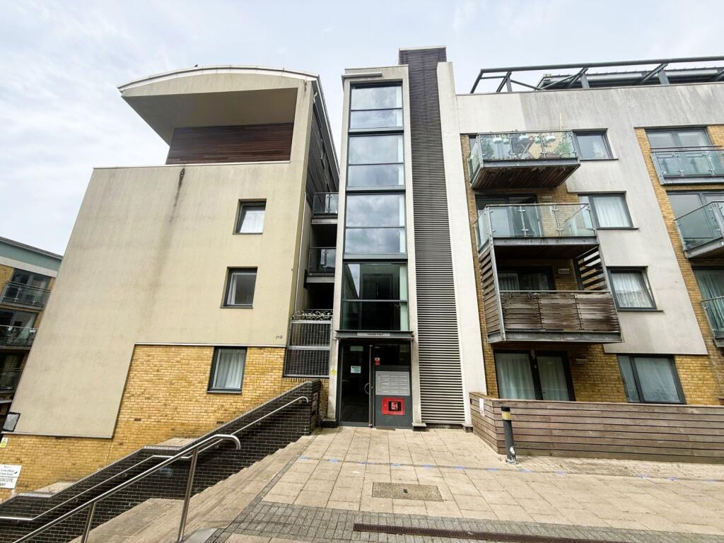2 bed 1st Floor Flat for rent in Brighton and Hove. From Clifford Sales & Lettings - Hove 2 bed 1st Floor Flat for rent in Brighton and Hove. From Clifford Sales & Lettings - Hove