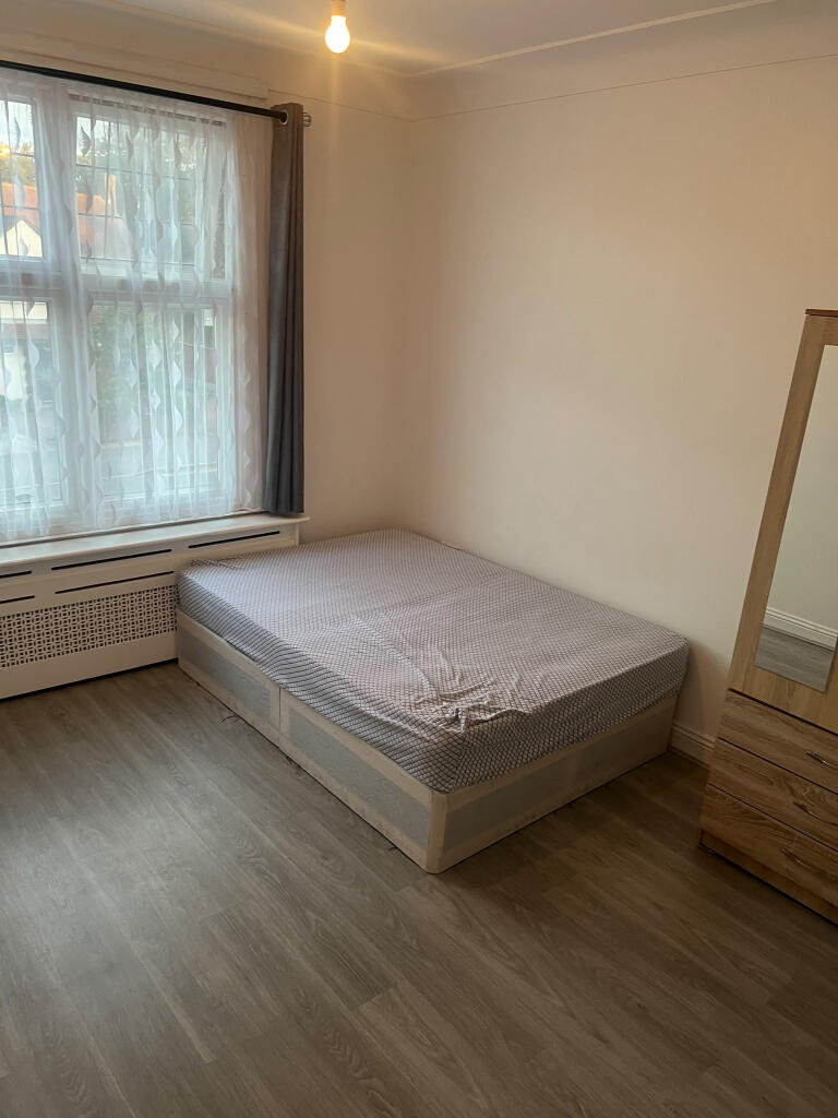 1 bed House Share for rent in Wanstead. From Dimension Estates - London 1 bed House Share for rent in Wanstead. From Dimension Estates - London