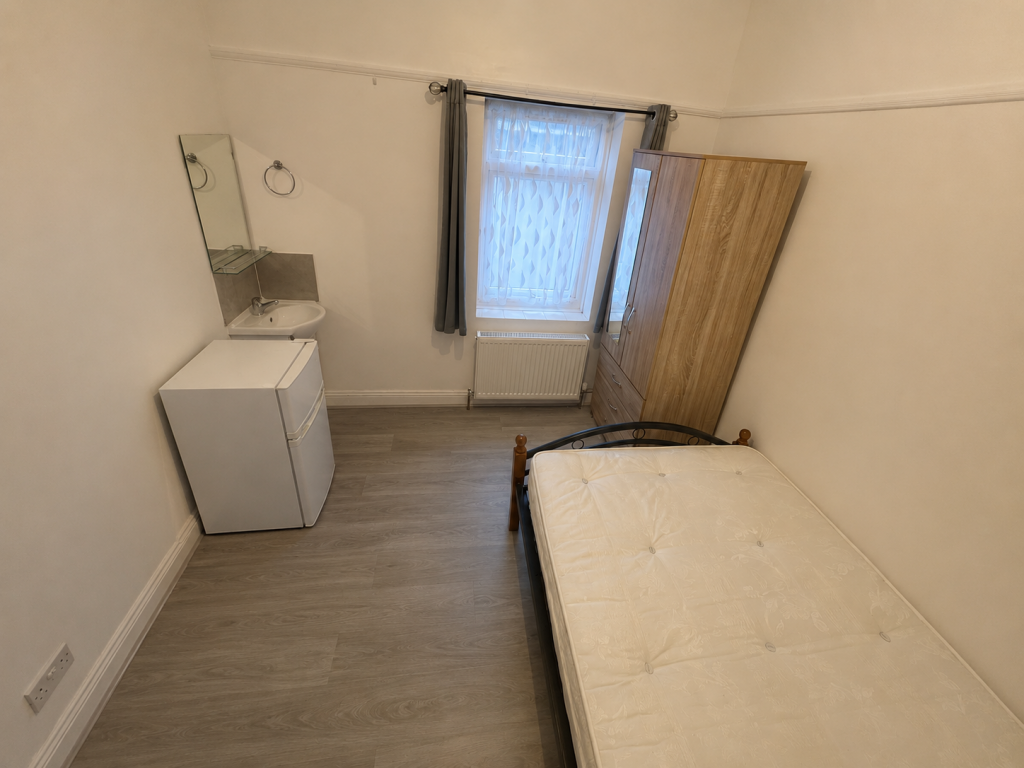 1 bed House Share for rent in London. From Dimension Estates - London