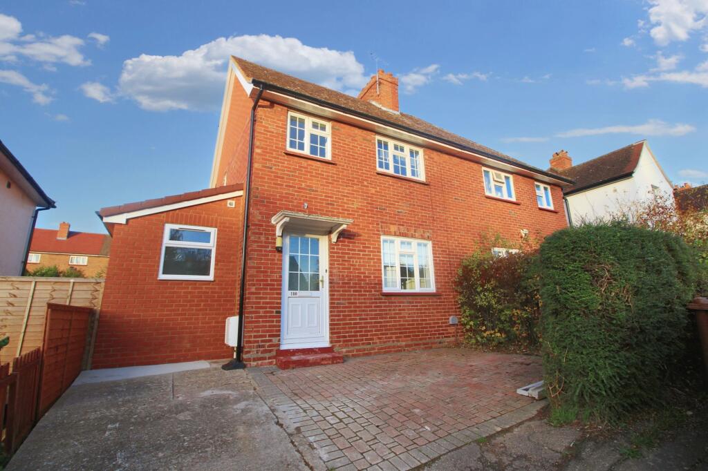 5 bed Semi Detached for rent in Guildford. From Cobbles Estate Agents - Guildford 5 bed Semi Detached for rent in Guildford. From Cobbles Estate Agents - Guildford