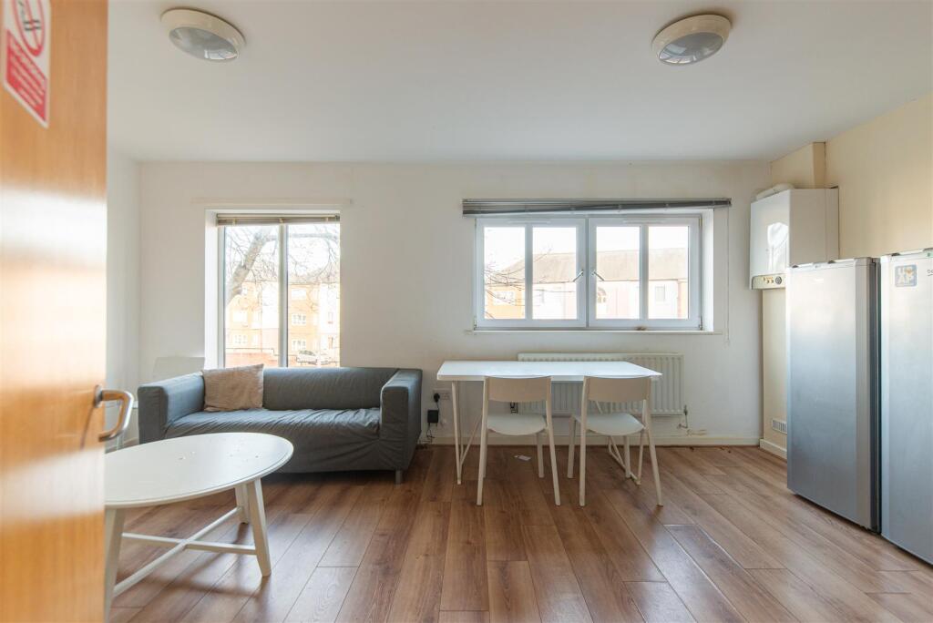 5 bed 1st Floor Flat for rent in Newcastle upon Tyne. From Hive Estates - Newcastle upon Tyne