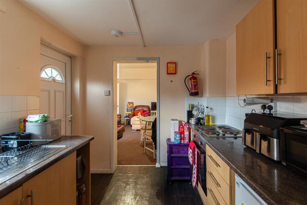 2 bed 1st Floor Flat for rent in Newcastle upon Tyne. From Hive Estates - Newcastle upon Tyne