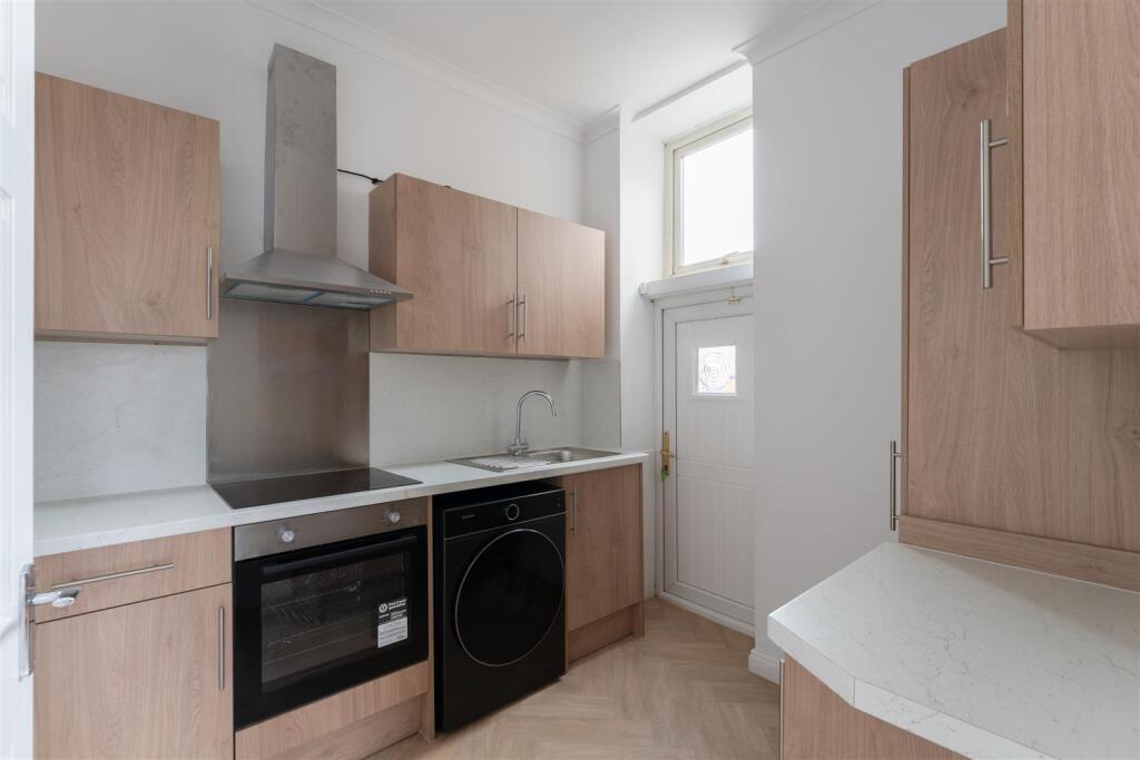 4 bed Annexe for rent in Newcastle upon Tyne. From Hive Estates - Newcastle upon Tyne 4 bed Annexe for rent in Newcastle upon Tyne. From Hive Estates - Newcastle upon Tyne