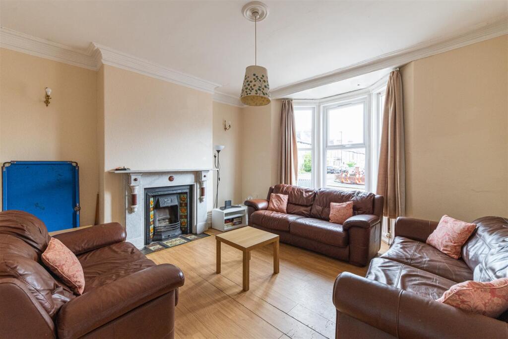 7 bed Mid Terraced House for rent in Newcastle upon Tyne. From Hive Estates - Newcastle upon Tyne