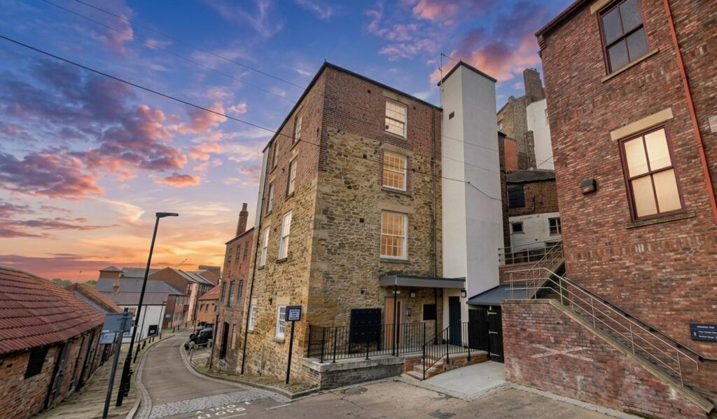 4 bed Studio for rent in Durham. From Evenmore Properties - Durham 4 bed Studio for rent in Durham. From Evenmore Properties - Durham