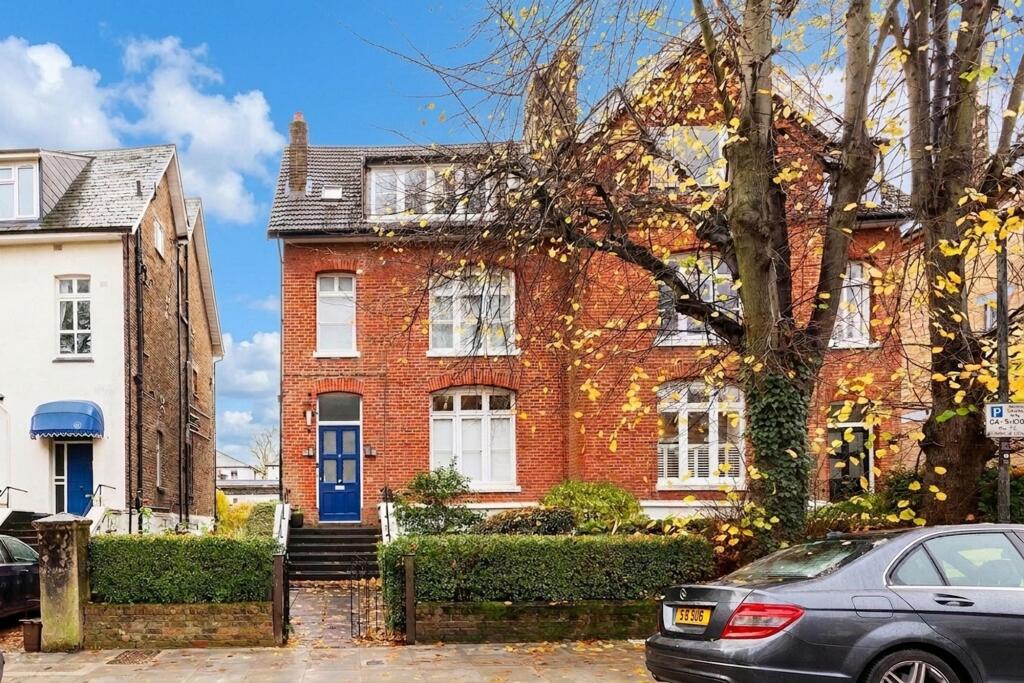 1 bed 1st Floor Flat for rent in London. From Black katz - West Hampstead