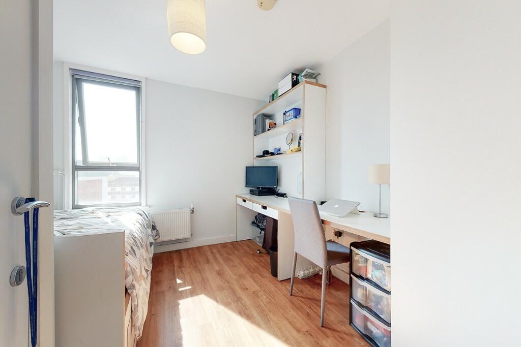 1 bed Flat Share for rent in Stepney. From Macarthur Morrison