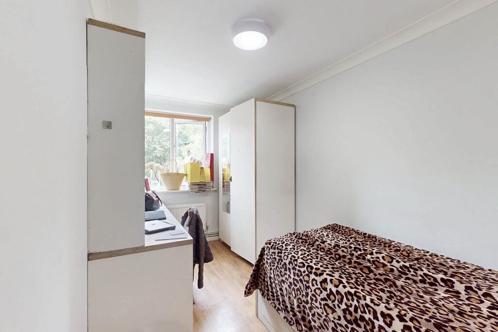 1 bed Flat Share for rent in Stepney. From Macarthur Morrison