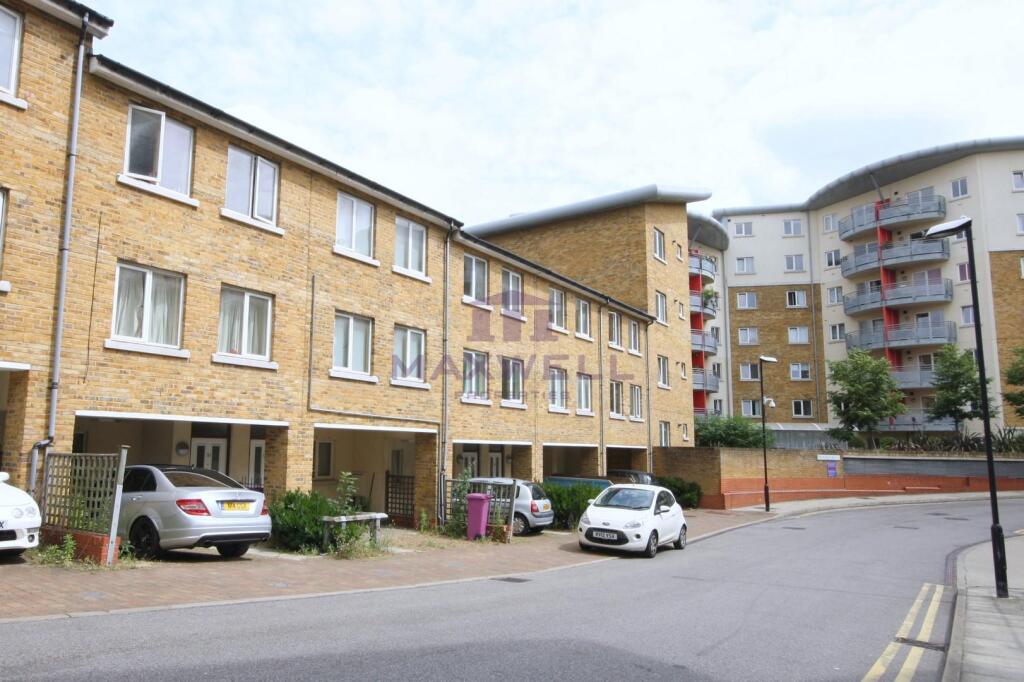 4 bed Mid Terraced House for rent in Bow. From Maxwell Property - London