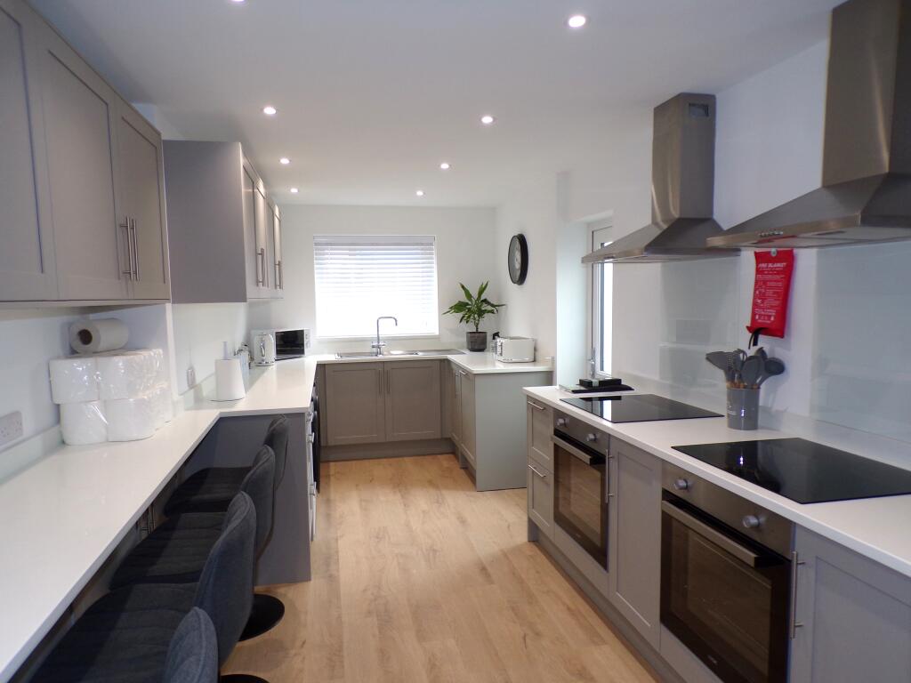 6 bed Mid Terraced House for rent in Portsmouth. From IMUVE Lettings - Southsea