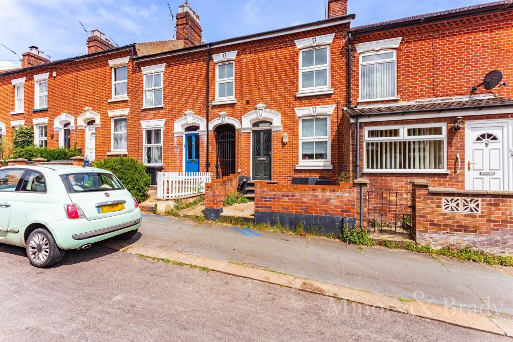 4 bed Mid Terraced House for rent in Norwich. From Minors & Brady - Unthank Road - Norwich 4 bed Mid Terraced House for rent in Norwich. From Minors & Brady - Unthank Road - Norwich