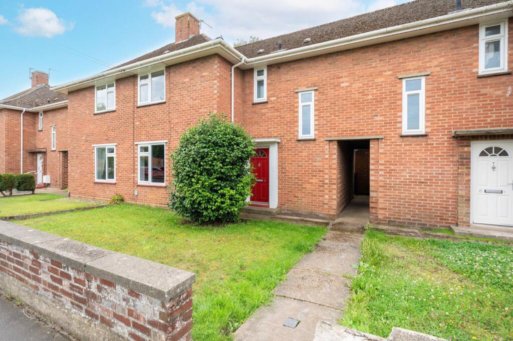 3 bed Mid Terraced House for rent in Norwich. From Minors & Brady - Unthank Road - Norwich
