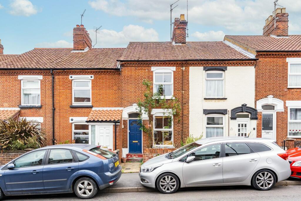 2 bed Mid Terraced House for rent in Norwich. From Minors & Brady - Unthank Road - Norwich