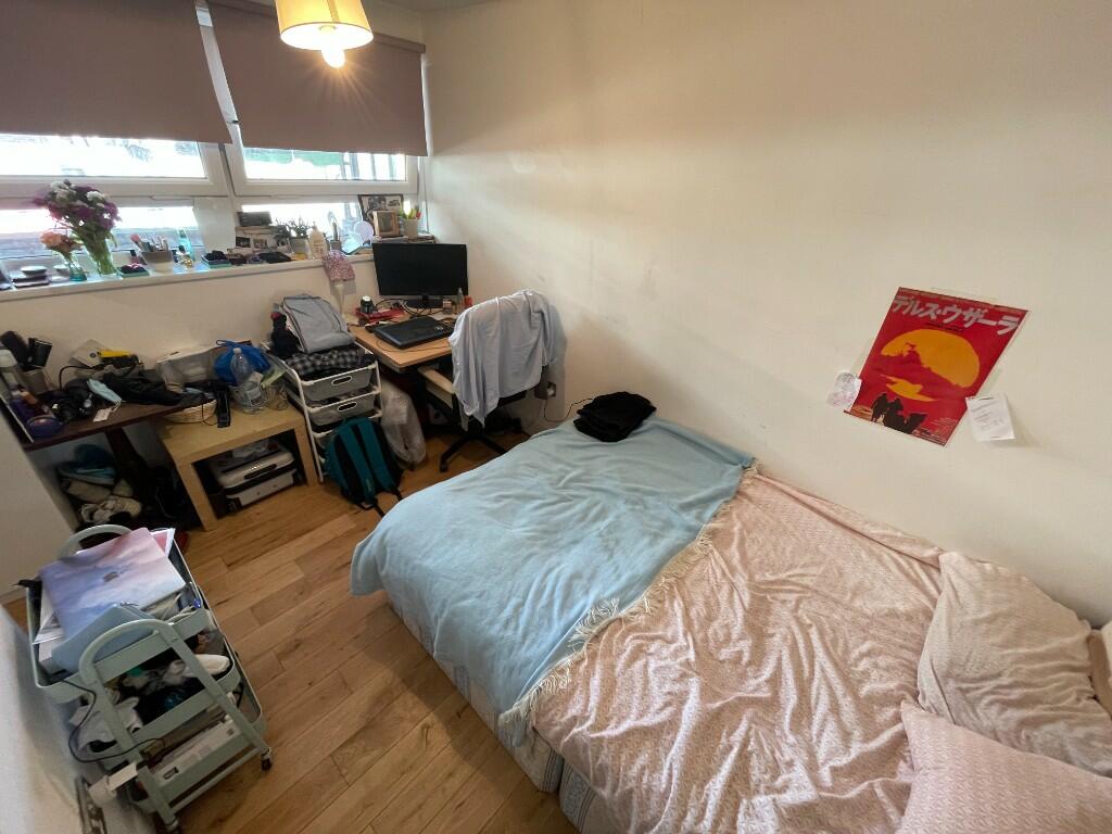 4 bed House Share for rent in Islington. From MoveHome