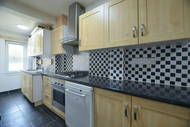 4 bed Detached for rent in London. From MoveHome