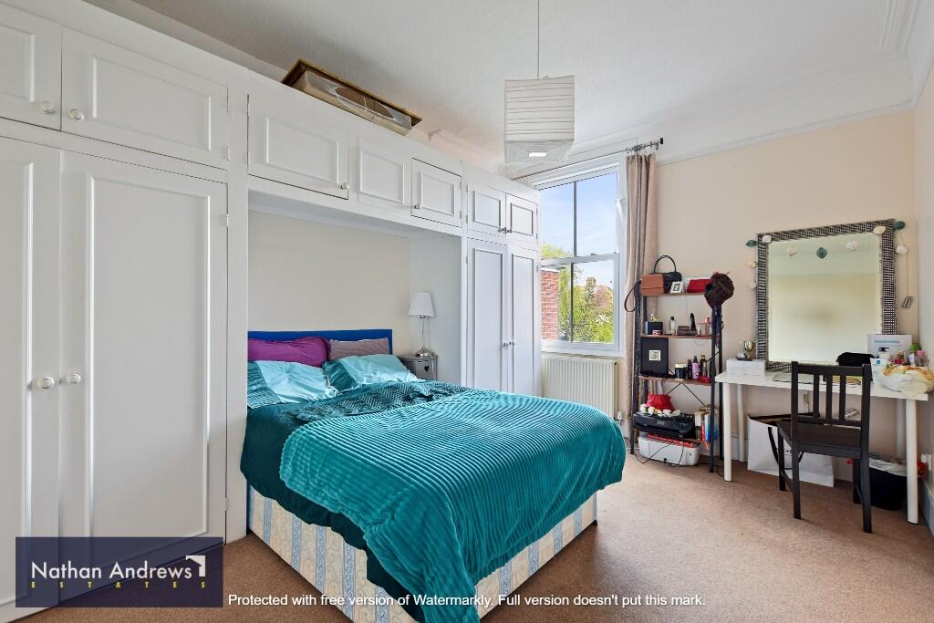 3 bed 1st Floor Flat for rent in London. From Nathan Andrews 3 bed 1st Floor Flat for rent in London. From Nathan Andrews