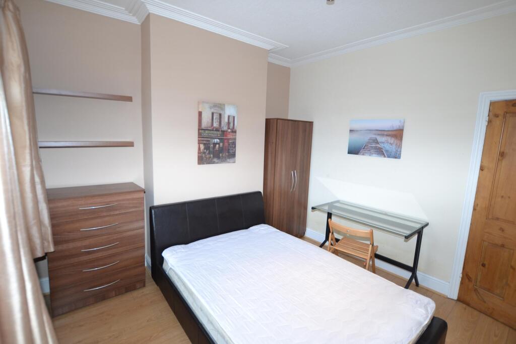 2 bed Mid Terraced House for rent in Derby. From Nicholas Humphreys - Derby