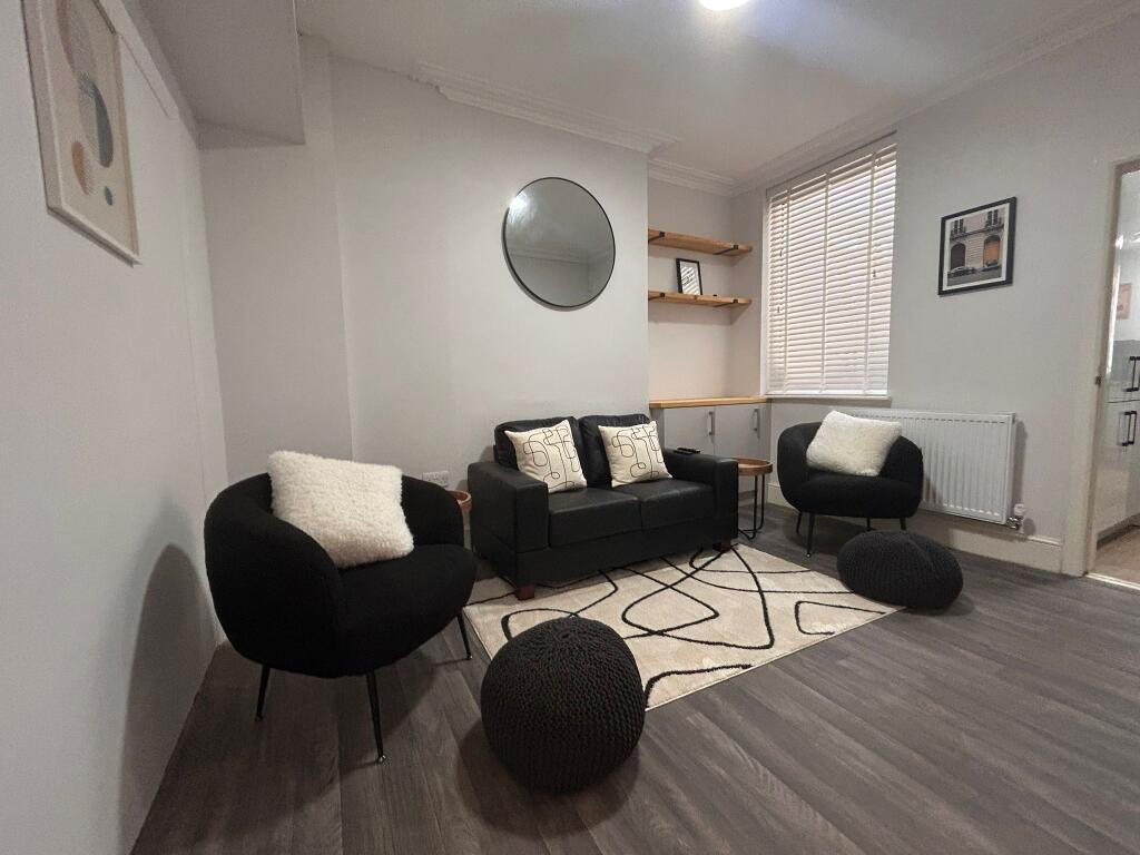 5 bed Mid Terraced House for rent in Derby. From Nicholas Humphreys - Derby 5 bed Mid Terraced House for rent in Derby. From Nicholas Humphreys - Derby