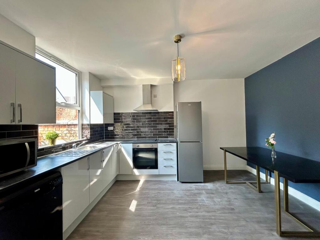 5 bed Semi Detached for rent in Derby. From Nicholas Humphreys - Derby 5 bed Semi Detached for rent in Derby. From Nicholas Humphreys - Derby