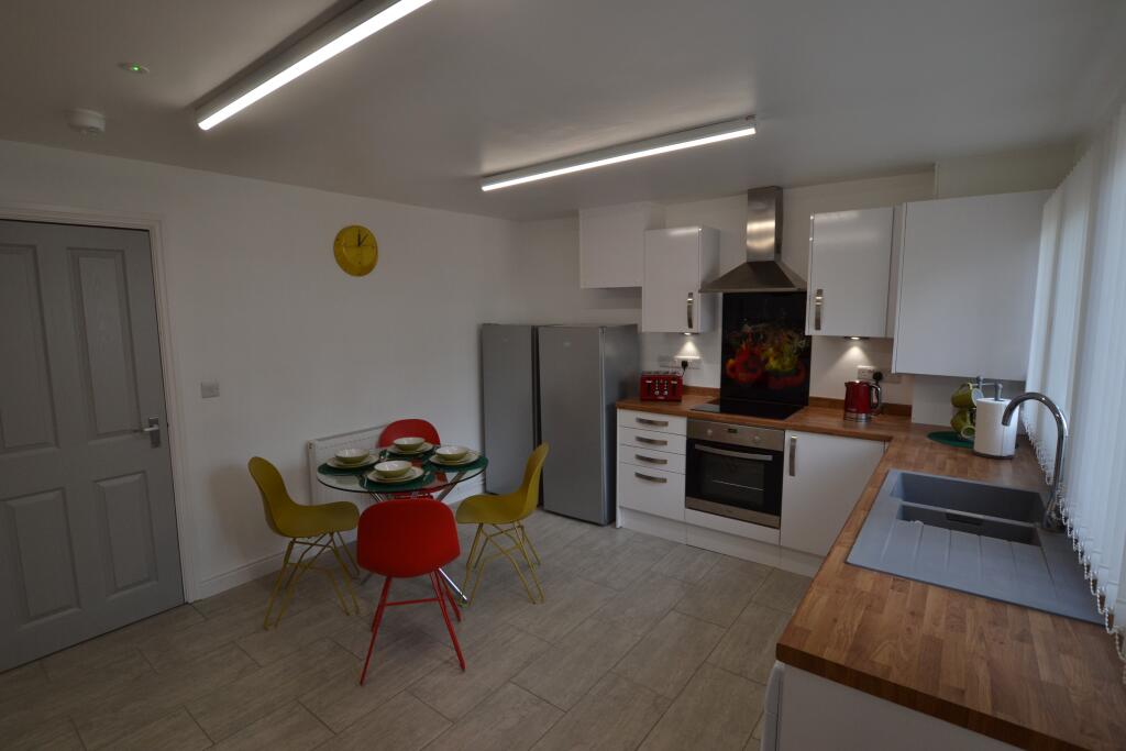 4 bed Town House for rent in Derby. From Nicholas Humphreys - Derby 4 bed Town House for rent in Derby. From Nicholas Humphreys - Derby