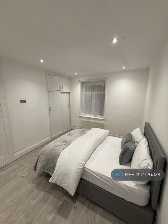 1 bed House Share for rent in Gillingham. From OpenRent 1 bed House Share for rent in Gillingham. From OpenRent