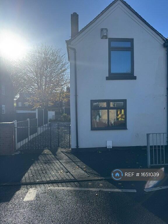 1 bed House Share for rent in Newcastle-under-Lyme. From OpenRent